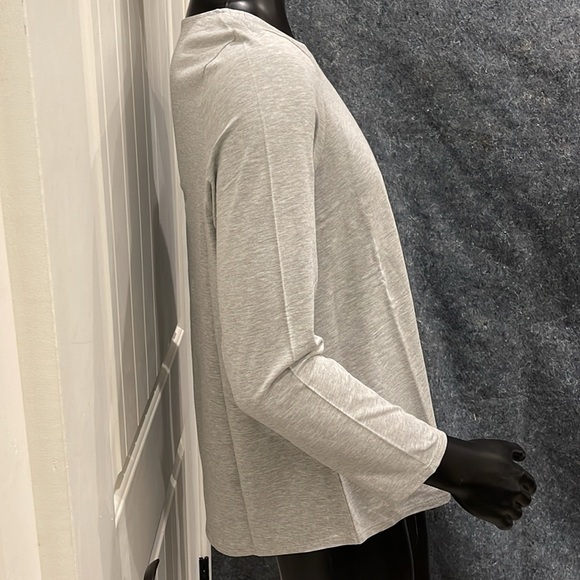 NEW Pure J Jill WOMENS LARGE PETITE Gray Stretch Long-Sleeve Shirttail Tee Shirt - Picture 4 of 16